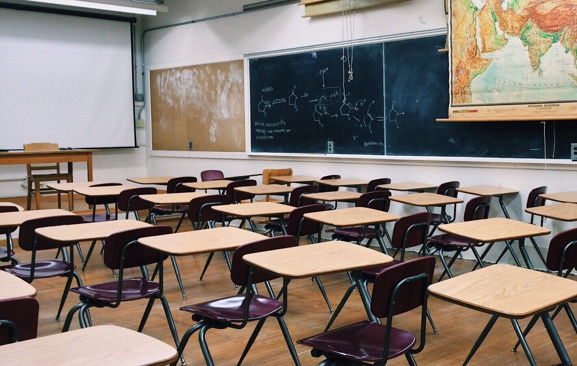 Sistemas de ventilación para colegios, institutos y universidades