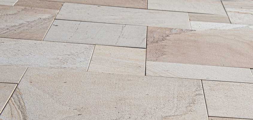 Humedades en el suelo, ¿por qué se levantan las baldosas?